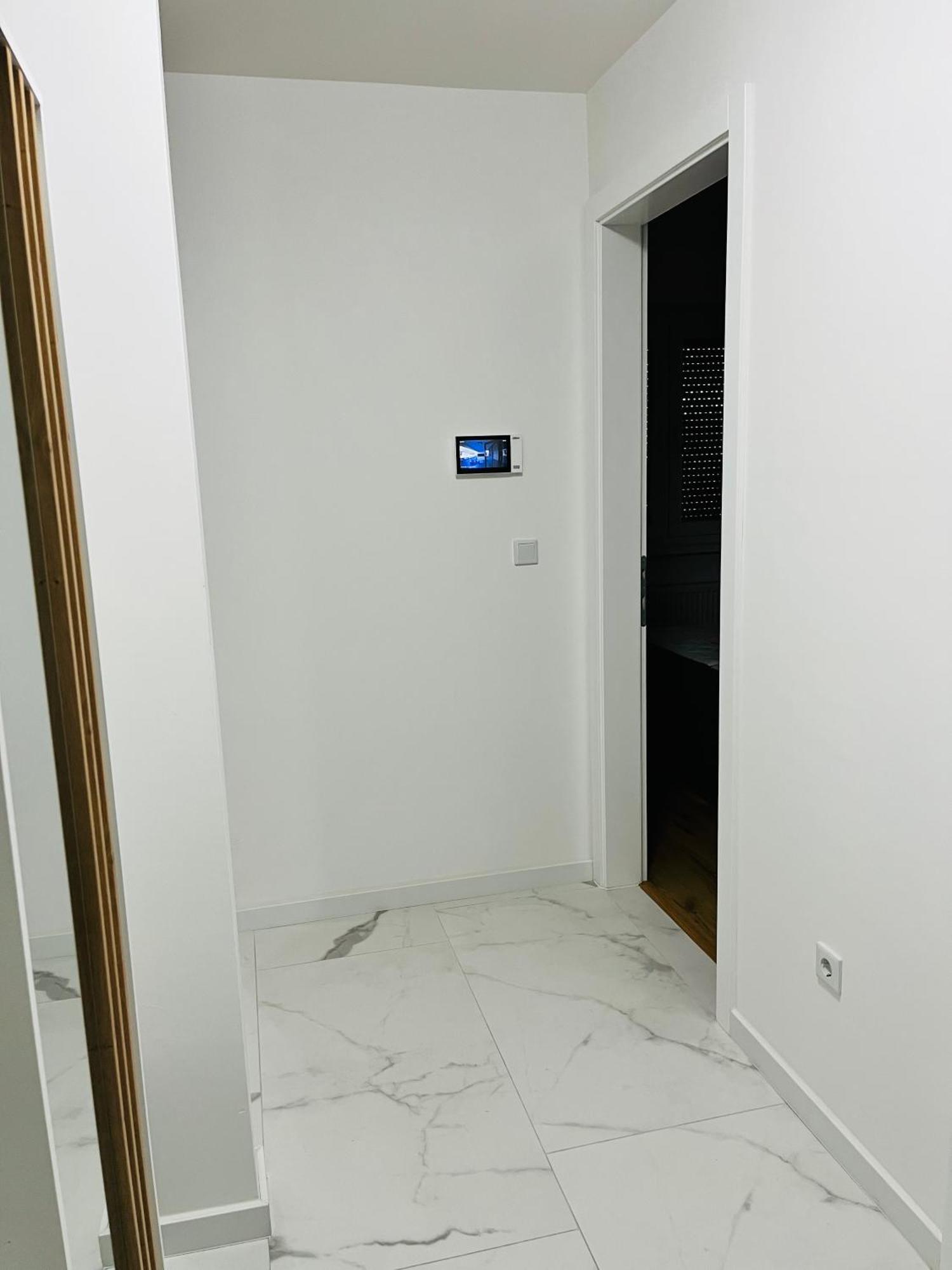 Apartment Lookview *